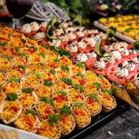 Prestige - Full Board Апартамент Свети Влас