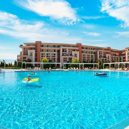 Prestige - Full Board Апартамент *