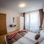 Prestige - Full Board Apartamento