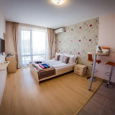 Prestige - Full Board 公寓 *